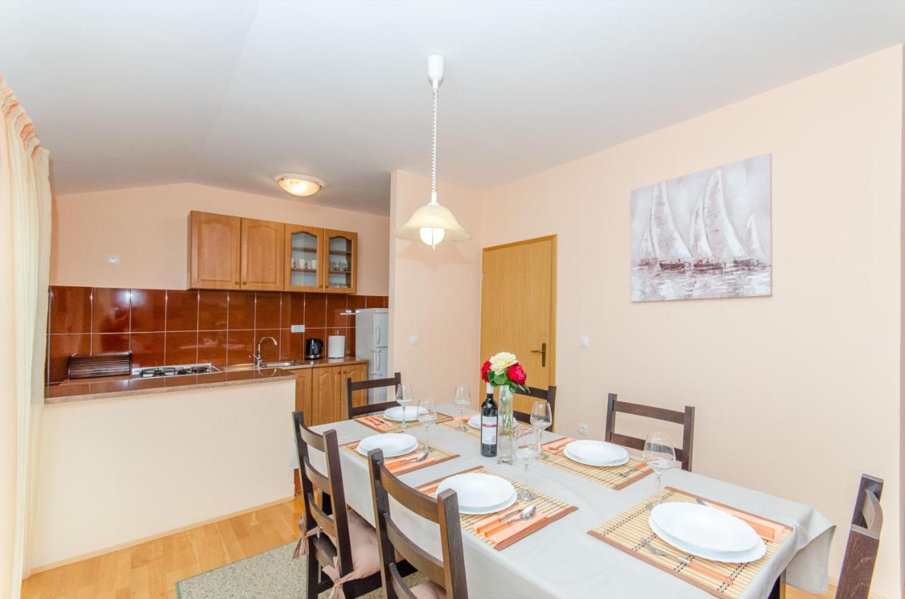 Apartman Ivan Kaštela Eksteriør bilde